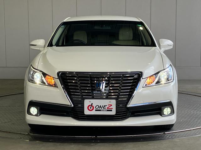 クラウンハイブリッド ロイヤルサルーン プリクラッシュセーフティー・レーダークルーズコントロール・コーナーセンサー・パワーシート・シートヒーター・オートディスチャージライト・純正HDDナビ・Bluetoothオーディオ・フルセグ・Bカメラ・(29枚目)