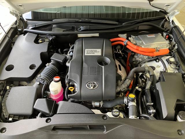 クラウンハイブリッド ロイヤルサルーン プリクラッシュセーフティー・レーダークルーズコントロール・コーナーセンサー・パワーシート・シートヒーター・オートディスチャージライト・純正HDDナビ・Bluetoothオーディオ・フルセグ・Bカメラ・(77枚目)