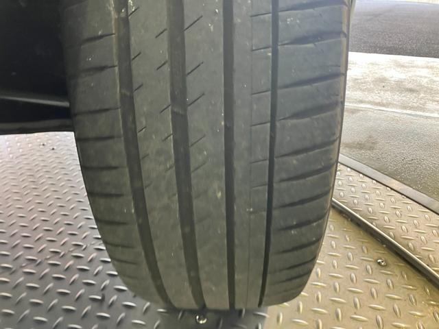 ＲＸ ＲＸ５００ｈ　Ｆスポーツパフォーマンス　ワンオーナー車・サンルーフ・オレンジブレーキキャリパー・パノラミックビューモニター・Ｂｌｕｅｔｏｏｔｈオーディオ・フルセグ・ナビ・パワートランク・デジタルインナーミラー・パーキングサポートブレーキ・（21枚目）