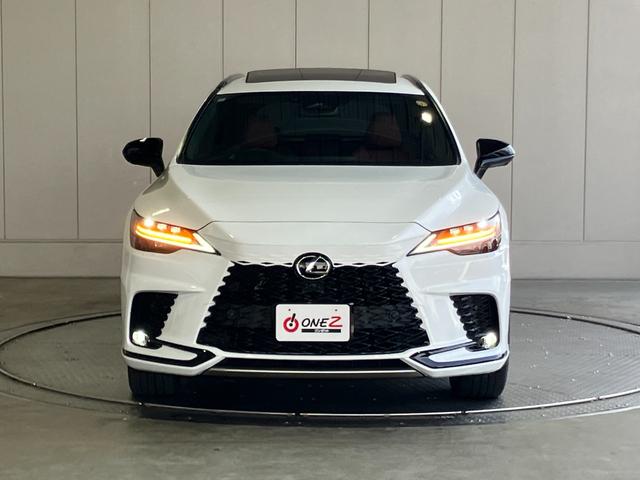 ＲＸ ＲＸ５００ｈ　Ｆスポーツパフォーマンス　ワンオーナー車・サンルーフ・オレンジブレーキキャリパー・パノラミックビューモニター・Ｂｌｕｅｔｏｏｔｈオーディオ・フルセグ・ナビ・パワートランク・デジタルインナーミラー・パーキングサポートブレーキ・（29枚目）