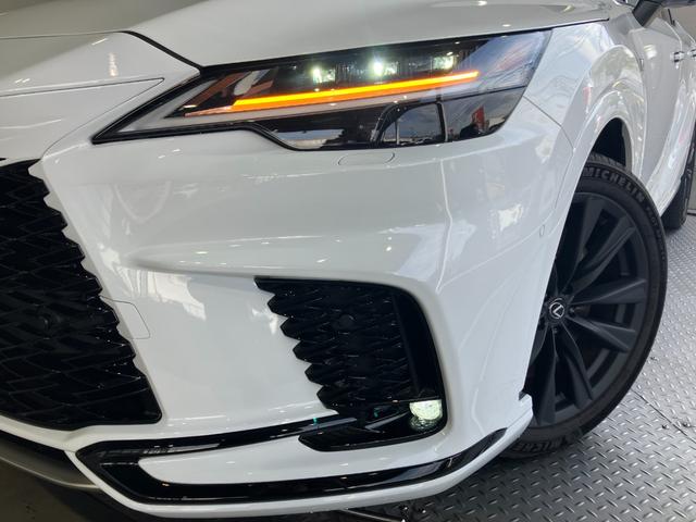ＲＸ ＲＸ５００ｈ　Ｆスポーツパフォーマンス　ワンオーナー車・サンルーフ・オレンジブレーキキャリパー・パノラミックビューモニター・Ｂｌｕｅｔｏｏｔｈオーディオ・フルセグ・ナビ・パワートランク・デジタルインナーミラー・パーキングサポートブレーキ・（39枚目）