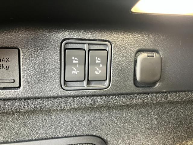 ＲＸ ＲＸ５００ｈ　Ｆスポーツパフォーマンス　ワンオーナー車・サンルーフ・オレンジブレーキキャリパー・パノラミックビューモニター・Ｂｌｕｅｔｏｏｔｈオーディオ・フルセグ・ナビ・パワートランク・デジタルインナーミラー・パーキングサポートブレーキ・（77枚目）