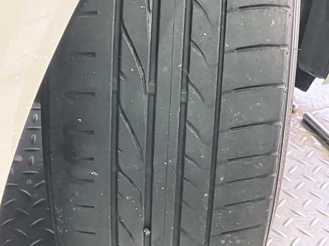 クラウンハイブリッド アスリートＧ　サンルーフ！パノラミックビューモニター・純正ＳＤナビ・Ｂｌｕｅｔｏｏｔｈオーディオ・フルセグ・黒本革シート・エアーシート・シートヒーター・プリクラッシュセーフティー！１８インチＡＷ！ドラレコ！（20枚目）