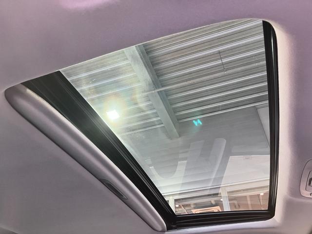 クラウンハイブリッド アスリートＧ　サンルーフ！パノラミックビューモニター・純正ＳＤナビ・Ｂｌｕｅｔｏｏｔｈオーディオ・フルセグ・黒本革シート・エアーシート・シートヒーター・プリクラッシュセーフティー！１８インチＡＷ！ドラレコ！（50枚目）