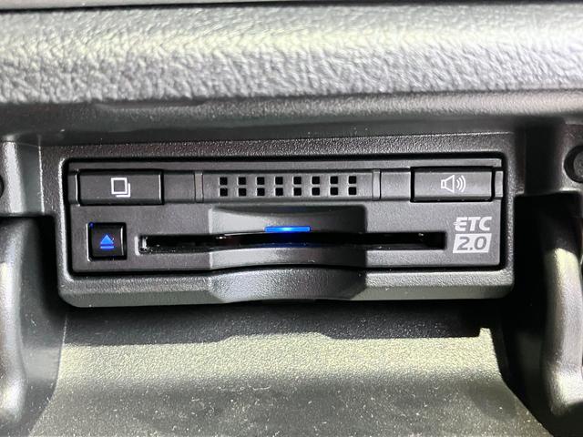 クラウンハイブリッド アスリートＧ　サンルーフ！パノラミックビューモニター・純正ＳＤナビ・Ｂｌｕｅｔｏｏｔｈオーディオ・フルセグ・黒本革シート・エアーシート・シートヒーター・プリクラッシュセーフティー！１８インチＡＷ！ドラレコ！（68枚目）