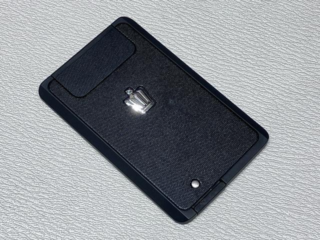 クラウンハイブリッド アスリートＧ　サンルーフ！パノラミックビューモニター・純正ＳＤナビ・Ｂｌｕｅｔｏｏｔｈオーディオ・フルセグ・黒本革シート・エアーシート・シートヒーター・プリクラッシュセーフティー！１８インチＡＷ！ドラレコ！（69枚目）