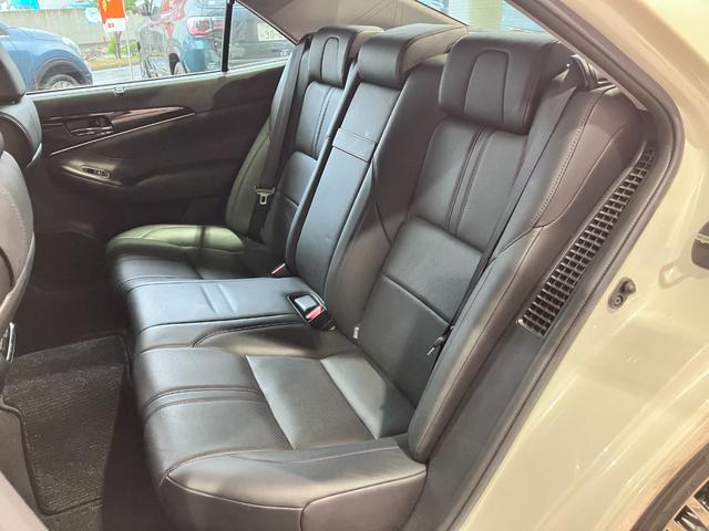 クラウンハイブリッド アスリートＧ　サンルーフ！パノラミックビューモニター・純正ＳＤナビ・Ｂｌｕｅｔｏｏｔｈオーディオ・フルセグ・黒本革シート・エアーシート・シートヒーター・プリクラッシュセーフティー！１８インチＡＷ！ドラレコ！（78枚目）