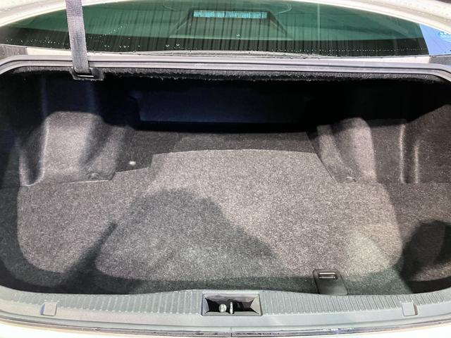 クラウンハイブリッド アスリートＳ　ワンオーナー・サンルーフ・パノラミックビューモニター・Ｂｌｕｅｔｏｏｔｈオーディオ・純正ナビ・コーナーセンサー・プリクラッシュセーフティー・レーダークルーズコントロール・１８インチスパッタリングＡＷ（19枚目）