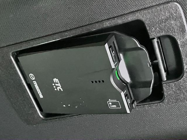 ＣＸ－８ ＸＤ　純正ＳＤナビ・Ｂｌｕｅｔｏｏｔｈオーディオ・フルセグ・バックカメラ・コーナーセンサー・レーダークルーズコントロール・シティーブレーキ・レーンキーピング・ブラインドスポットモニター・２０インチＡＷ・（65枚目）