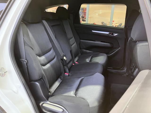 ＣＸ－８ ＸＤ　純正ＳＤナビ・Ｂｌｕｅｔｏｏｔｈオーディオ・フルセグ・バックカメラ・コーナーセンサー・レーダークルーズコントロール・シティーブレーキ・レーンキーピング・ブラインドスポットモニター・２０インチＡＷ・（68枚目）