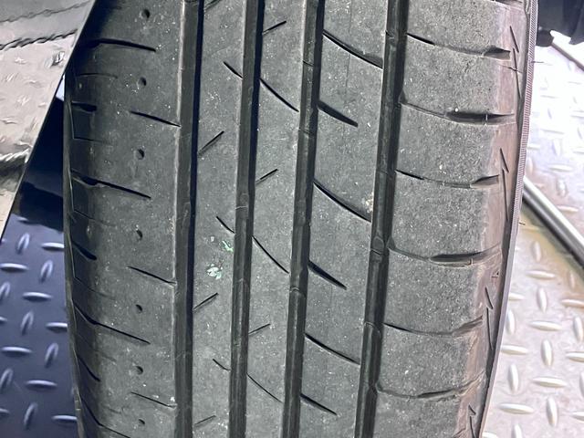 エスクァイア ハイブリッドＧｉ　ブラックテーラード　純正９インチＳＤナビ・Ｂｌｕｅｔｏｏｔｈオーディオ・フルセグ・Ｂカメラ・両側パワースライドドア・クルーズコントロール・プリクラッシュセーフティー・レーンキープ・シートヒーター・黒革調シート・７人乗り・（51枚目）