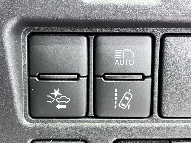 エスクァイア ハイブリッドＧｉ　ブラックテーラード　純正９インチＳＤナビ・Ｂｌｕｅｔｏｏｔｈオーディオ・フルセグ・Ｂカメラ・両側パワースライドドア・クルーズコントロール・プリクラッシュセーフティー・レーンキープ・シートヒーター・黒革調シート・７人乗り・（57枚目）