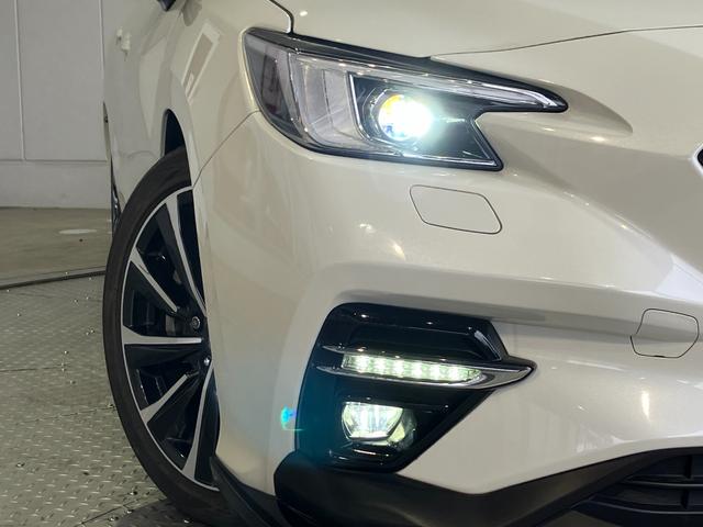 レヴォーグ ＳＴＩスポーツ　ＥＸ　ＳＴｉエアロＦＳＲ・マフラー・Ｒスポイラー・純正ナビ・Ｂｌｕｅｔｏｏｔｈオーディオ・フルセグ・Ｂカメラ・デジタルインナーミラー・黒赤コンビ革シート・シートヒーター・ブラインドスポットモニター・ＥＴＣ・（43枚目）