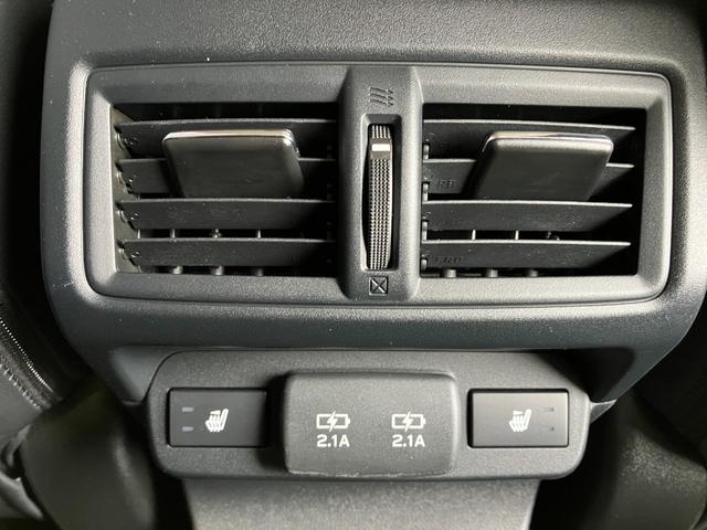 レヴォーグ ＳＴＩスポーツ　ＥＸ　ＳＴｉエアロＦＳＲ・マフラー・Ｒスポイラー・純正ナビ・Ｂｌｕｅｔｏｏｔｈオーディオ・フルセグ・Ｂカメラ・デジタルインナーミラー・黒赤コンビ革シート・シートヒーター・ブラインドスポットモニター・ＥＴＣ・（76枚目）