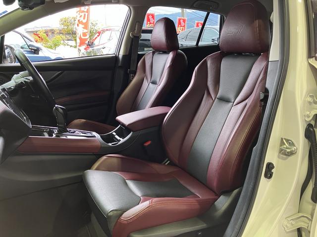 レヴォーグ ＳＴＩスポーツ　ＥＸ　ＳＴｉエアロＦＳＲ・マフラー・Ｒスポイラー・純正ナビ・Ｂｌｕｅｔｏｏｔｈオーディオ・フルセグ・Ｂカメラ・デジタルインナーミラー・黒赤コンビ革シート・シートヒーター・ブラインドスポットモニター・ＥＴＣ・（78枚目）