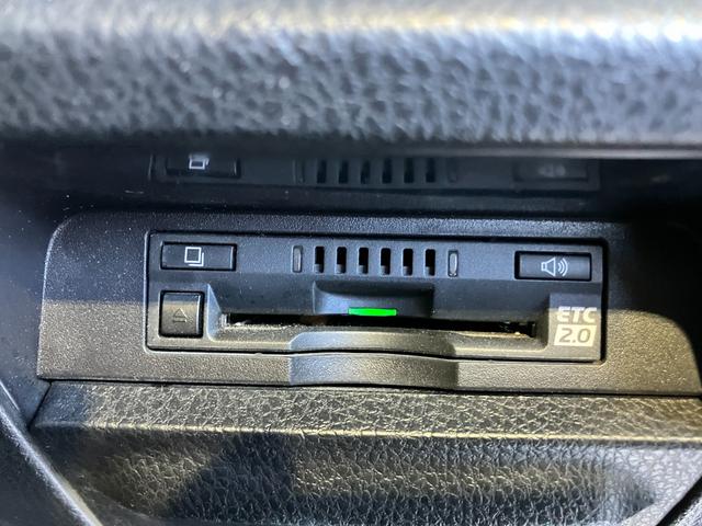 ヴォクシー ハイブリッドＺＳ　煌ＩＩＩ　９インチＳＤナビ・Ｂｌｕｅｔｏｏｔｈオーディオ・フルセグ・Ｂカメラ・フリップダウンモニター・両側パワースライド・クルーズコントロール・２．０ＥＴＣ・プリクラッシュセーフティー・レーンキープ・純正ＡＷ（15枚目）