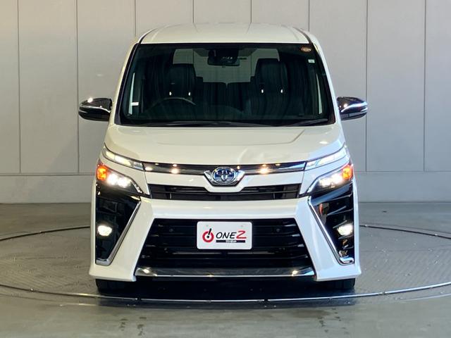 ヴォクシー ハイブリッドＺＳ　煌ＩＩＩ　９インチＳＤナビ・Ｂｌｕｅｔｏｏｔｈオーディオ・フルセグ・Ｂカメラ・フリップダウンモニター・両側パワースライド・クルーズコントロール・２．０ＥＴＣ・プリクラッシュセーフティー・レーンキープ・純正ＡＷ（30枚目）