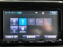 ハイブリッドＧｉ　ブラックテーラード　純正９インチＳＤナビ・Ｂｌｕｅｔｏｏｔｈオーディオ・フルセグ・Ｂカメラ・両側パワースライドドア・クルーズコントロール・プリクラッシュセーフティー・レーンキープ・シートヒーター・黒革調シート・７人乗り・（9枚目）