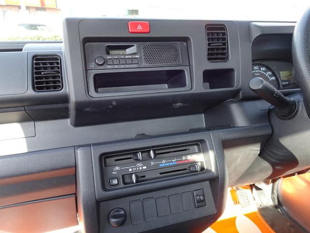 サンバートラック TB 5速マニュアル エアコン パワステ 運転席エアバック 純正ラジオ ETC ドアバイザー 荷台ゴムマット メッキミラーカバー メッキグリルカバー(16枚目)