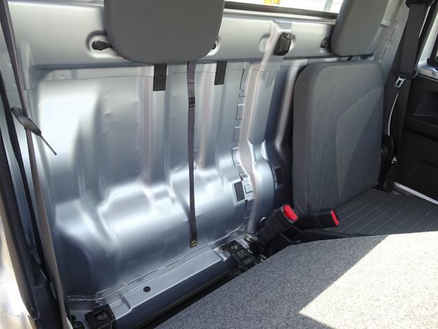 サンバートラック TB 5速マニュアル エアコン パワステ 運転席エアバック 純正ラジオ ETC ドアバイザー 荷台ゴムマット メッキミラーカバー メッキグリルカバー(48枚目)