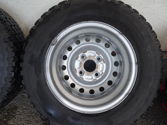 サンバートラック TB 5速マニュアル エアコン パワステ 運転席エアバック 純正ラジオ ETC ドアバイザー 荷台ゴムマット メッキミラーカバー メッキグリルカバー(58枚目)