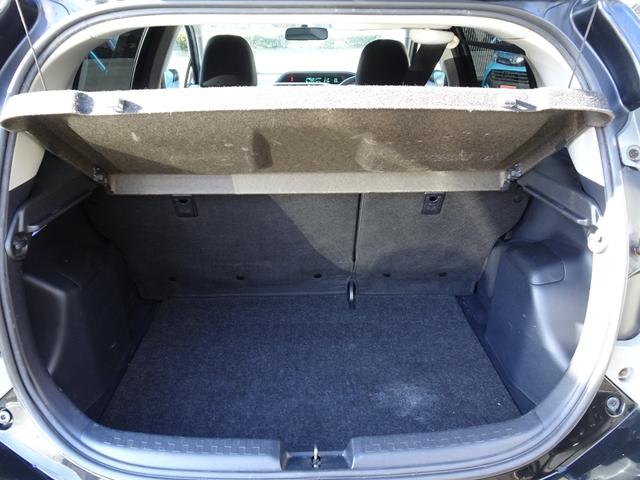 アクア Ｓ　モデリスタエアロ　純正ナビ　フルセグＴＶ　ＣＤ・ＤＶＤ再生　Ｂｌｕｅｔｏｏｔｈ　ＵＳＢ　バックカメラ　ＥＴＣ　キーレス　リアフイルム　ＬＥＤヘッドライト　フォグライト　スペアキー（17枚目）