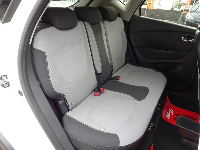 キャプチャー インテンス　ワンオーナー　プッシュスタート　カードキー　メモリナビ　フルセグＴＶ　Ｂｌｕｅｔｏｏｔｈ　ＣＤ・ＤＶＤ再生　バックカメラ　ＥＴＣ　オートクルーズ　スペアキー　バックソナー　１７インチＡＷ（15枚目）