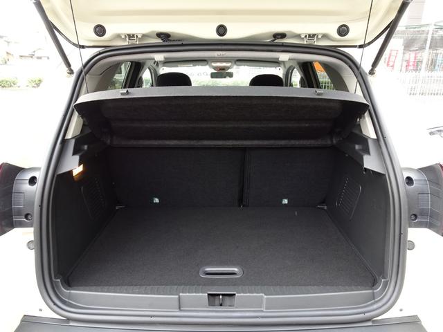 キャプチャー インテンス　ワンオーナー　プッシュスタート　カードキー　メモリナビ　フルセグＴＶ　Ｂｌｕｅｔｏｏｔｈ　ＣＤ・ＤＶＤ再生　バックカメラ　ＥＴＣ　オートクルーズ　スペアキー　バックソナー　１７インチＡＷ（17枚目）