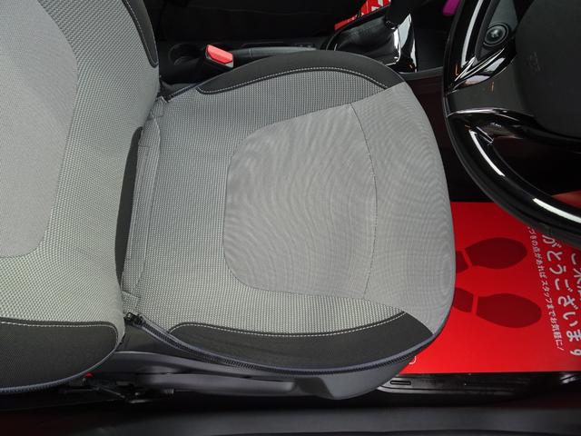 キャプチャー インテンス　ワンオーナー　プッシュスタート　カードキー　メモリナビ　フルセグＴＶ　Ｂｌｕｅｔｏｏｔｈ　ＣＤ・ＤＶＤ再生　バックカメラ　ＥＴＣ　オートクルーズ　スペアキー　バックソナー　１７インチＡＷ（48枚目）