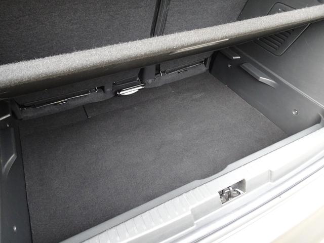 キャプチャー インテンス　ワンオーナー　プッシュスタート　カードキー　メモリナビ　フルセグＴＶ　Ｂｌｕｅｔｏｏｔｈ　ＣＤ・ＤＶＤ再生　バックカメラ　ＥＴＣ　オートクルーズ　スペアキー　バックソナー　１７インチＡＷ（61枚目）