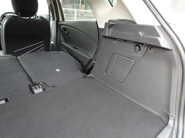 キャプチャー インテンス　ワンオーナー　プッシュスタート　カードキー　メモリナビ　フルセグＴＶ　Ｂｌｕｅｔｏｏｔｈ　ＣＤ・ＤＶＤ再生　バックカメラ　ＥＴＣ　オートクルーズ　スペアキー　バックソナー　１７インチＡＷ（64枚目）