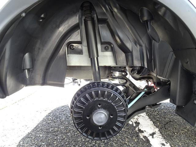 キャプチャー インテンス　ワンオーナー　プッシュスタート　カードキー　メモリナビ　フルセグＴＶ　Ｂｌｕｅｔｏｏｔｈ　ＣＤ・ＤＶＤ再生　バックカメラ　ＥＴＣ　オートクルーズ　スペアキー　バックソナー　１７インチＡＷ（68枚目）