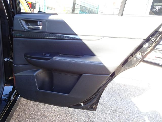 レガシィアウトバック 2.5iアイサイト Sパッケージリミテッド サンルーフ 衝突軽減ブレーキ レーダークルーズ スマートキー ハーフレザーシート 前席パワーシート HDDナビ フルセグTV DVD・CD再生 バックカメラ ETC ドラレコ HID 18インチAW(67枚目)