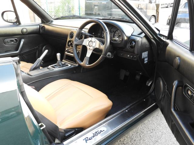 ユーノスロードスター スペシャルパッケージ 5速マニュアル ガラススクリーンソフトトップ 社外15インチAW テイン車高調サス(18枚目)