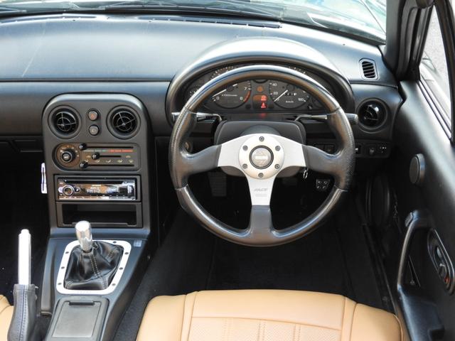 ユーノスロードスター スペシャルパッケージ 5速マニュアル ガラススクリーンソフトトップ 社外15インチAW テイン車高調サス(19枚目)