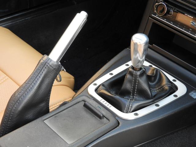 ユーノスロードスター スペシャルパッケージ 5速マニュアル ガラススクリーンソフトトップ 社外15インチAW テイン車高調サス(29枚目)