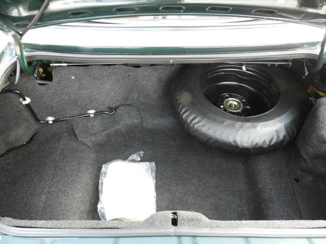 ユーノスロードスター スペシャルパッケージ 5速マニュアル ガラススクリーンソフトトップ 社外15インチAW テイン車高調サス(30枚目)