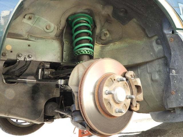 ユーノスロードスター スペシャルパッケージ 5速マニュアル ガラススクリーンソフトトップ 社外15インチAW テイン車高調サス(42枚目)