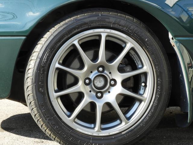 ユーノスロードスター スペシャルパッケージ 5速マニュアル ガラススクリーンソフトトップ 社外15インチAW テイン車高調サス(47枚目)