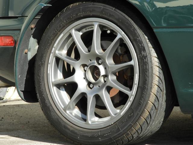 ユーノスロードスター スペシャルパッケージ 5速マニュアル ガラススクリーンソフトトップ 社外15インチAW テイン車高調サス(48枚目)