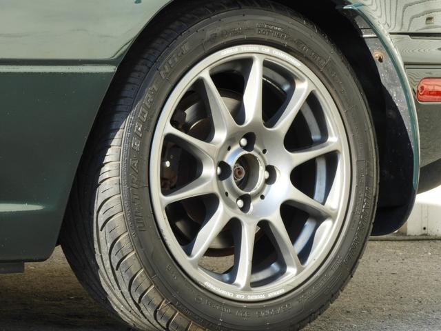 ユーノスロードスター スペシャルパッケージ 5速マニュアル ガラススクリーンソフトトップ 社外15インチAW テイン車高調サス(49枚目)