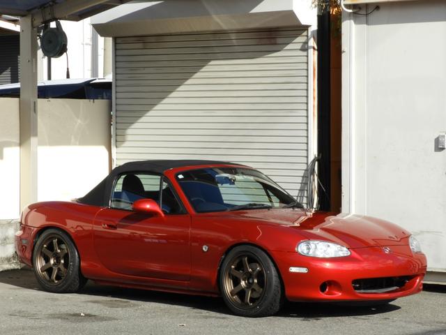 ロードスター ＲＳ　後期型ＲＳ　６速ＭＴ　レイズＴＥ３７　マキシムＥＸマニ　テイン車高調　クロス生地ソフトトップ　ソウルレッド全塗装（3枚目）