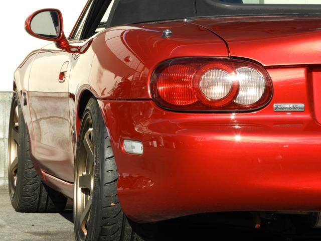 ロードスター ＲＳ　後期型ＲＳ　６速ＭＴ　レイズＴＥ３７　マキシムＥＸマニ　テイン車高調　クロス生地ソフトトップ　ソウルレッド全塗装（16枚目）