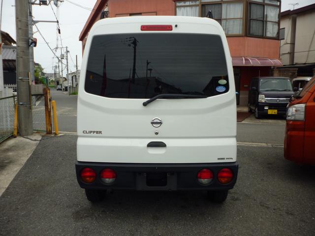 クリッパーバン DX 5速マニュアル 社外14インチアルミ マッドタイヤ 新品シートカバー ルーフキャリア LEDヘッドライト ETC ドライブレコーダー(8枚目)