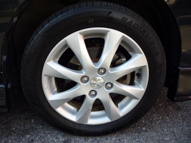 デリカＤ：２ Ｘ　スマートキー　プッシュスタート　左パワースライドドア　ナビ　バックカメラ　ＥＴＣ　ドライブレコーダー　純正１５インチアルミ（32枚目）