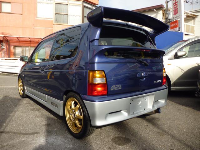 アルトワークス ＲＳ／Ｚ　ＲＡＹＳ１４インチアルミホイール　ストリートライド車高調　柿本改マフラー　ロールバー　社外リアスポイラー　メッシュブレーキホース　ＭＯＭＯステアリング　ブースト計　ＨＫＳエアクリ　ＬＥＤライト（6枚目）