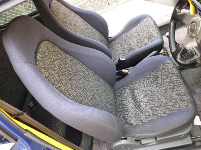 アルトワークス ＲＳ／Ｚ　ＲＡＹＳ１４インチアルミホイール　ストリートライド車高調　柿本改マフラー　ロールバー　社外リアスポイラー　メッシュブレーキホース　ＭＯＭＯステアリング　ブースト計　ＨＫＳエアクリ　ＬＥＤライト（37枚目）