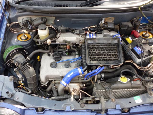 アルトワークス ＲＳ／Ｚ　ＲＡＹＳ１４インチアルミホイール　ストリートライド車高調　柿本改マフラー　ロールバー　社外リアスポイラー　メッシュブレーキホース　ＭＯＭＯステアリング　ブースト計　ＨＫＳエアクリ　ＬＥＤライト（49枚目）