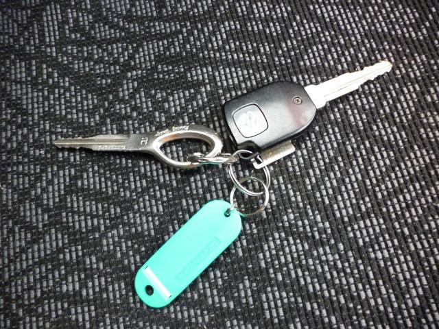 アルトワークス ＲＳ／Ｚ　ＲＡＹＳ１４インチアルミホイール　ストリートライド車高調　柿本改マフラー　ロールバー　社外リアスポイラー　メッシュブレーキホース　ＭＯＭＯステアリング　ブースト計　ＨＫＳエアクリ　ＬＥＤライト（50枚目）