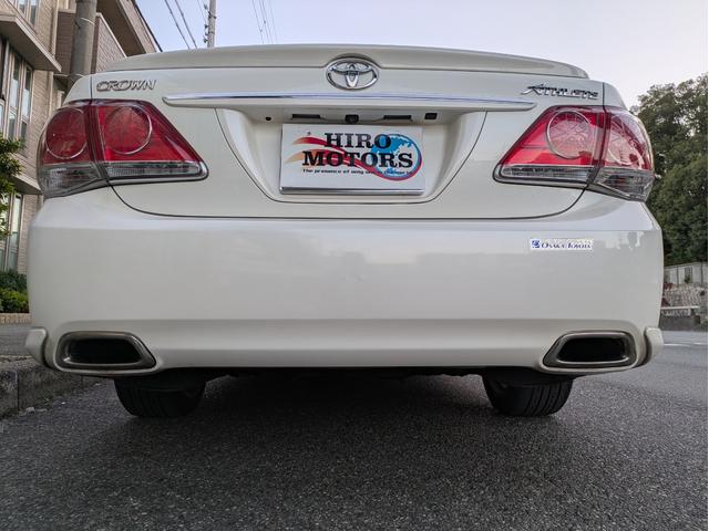 クラウン アスリート　ワンオーナー車　純正本革ブラックシート　サンルーフ　シートヒーター　シートエアコン　バックカメラ　電動パワーシート　タイヤ（ＲＥＧＮＯ　ＧＲ－ＸＩＩ　１８インチ）スペアキー　ＥＴＣ　ショック新品交換（8枚目）
